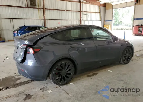 2023 Tesla Model Y z USA, uszkodzony, nr VIN 7SAYGDEF5PF595879